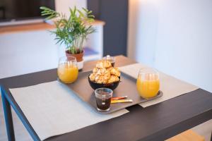 Les Muses - avec entrée autonome, clim neuve, jardin, parking privé & sa piscine ! -