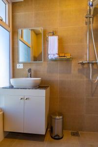 Mhendo Hotel & Studio Suites