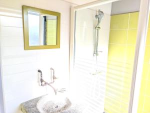 Maisons de vacances Gite en Cevennes avec piscine Interieure chauffee : photos des chambres
