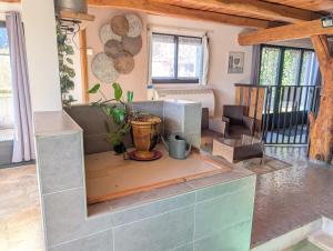 Gite en Cévennes avec piscine Intérieure chauffée