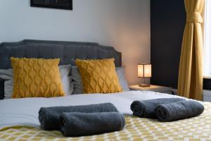 Open Mind Property - HotTub,7 Beds & Free Parking