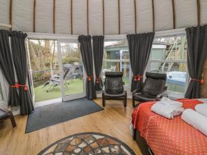 Lakeview Yurt