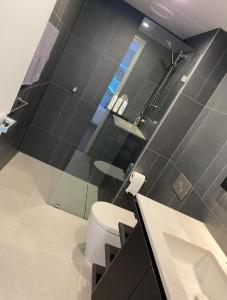 2BR-2BR-1Car-CBD-Pool-Shopping