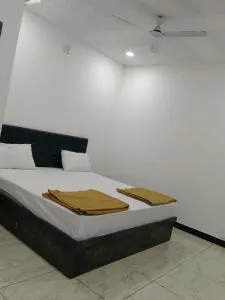 Dwarka Dekho - Kuber Palace - Warwāla