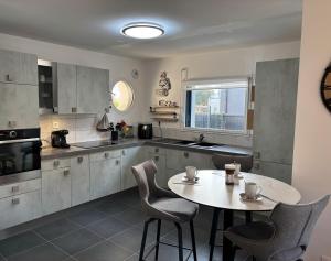 Garogwen 4p by Madame est Servie