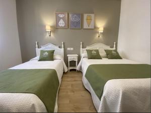 Triple Room with Private Bathroom room in Casa del Diamantista