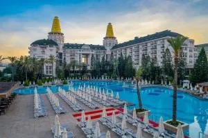 Delphin Diva Premiere - Lara