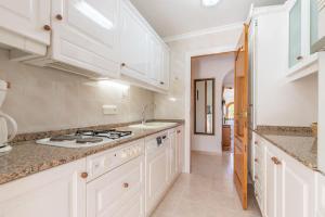 Maryvilla0239-Cerca de la Playa-Vistas-Parking gra