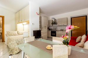 CASA SOFIA- Giardino e Garage privato