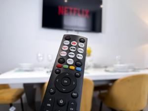 Wellesley House 5BR Entire Home