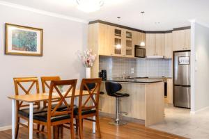 Spacious 2BR Apartment in the Heart of the City - Hosted by Canstay