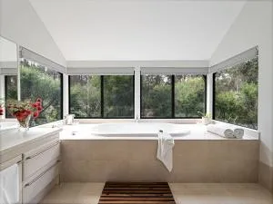 Jarrah Grove Forest Retreat - Adults Only Luxury Chalet - Witchcliffe
