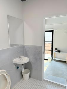 xx Yellow Place Sukhumvit Soi 2 -เยลโล เพลส สุขุมวิทซอย 2