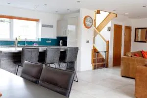 Luxury 3-Bed Cottage, West Wales - Hermon