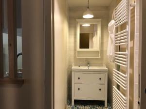 Maison dAlice - Centre-ville de Cluny avec parking