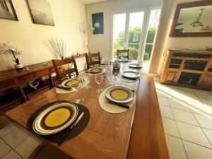 Maisons de vacances Maison calme et cosy a Port-en-Bessin pres du golf et de la mer : photos des chambres