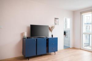 Solec Royal Blue Studio by BookingHost