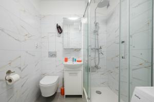 Solec Royal Blue Studio by BookingHost