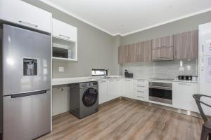 Easy Stay -The Monroe