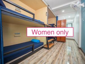 Los Patios Hostel Phuket