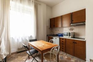 Youhosty - Cattolica University Studio