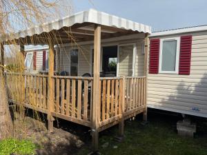 Campings Mobil-home 40m2, camping les Charmettes 4 etoiles La Palmyre 4-6 personnes-2 chambres dont 1 suite parentale-2 salles de bain : Mobile Home