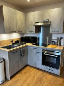 LE FONTAINE aux portes du village avec parking