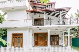 Maxxas hut - Maharagama