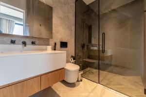 HAVN - 1 Bed at KOA Canvas, Access to Nasab Dubai