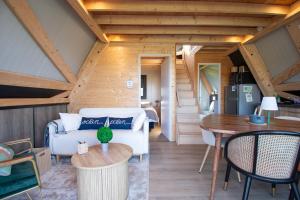 Chalets Le Tipi Bleu TINY HOUSE neuve avec terrasse et jardin : photos des chambres