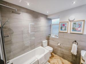 The Postmans Hut - Pet Friendly