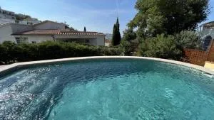 Preciosa casa en Mas Fumats con piscina y bonitas vistas - Palau-Saverdera