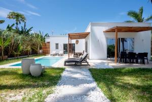 Villa Shepherd Zanzibar - LUXURY BEACH FRONT - KIWENGWA