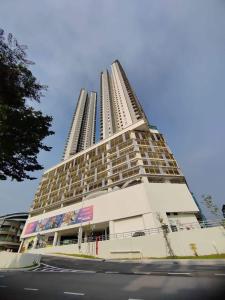 Enjoy Life Muji Homestay Setia Alam Sunsuria SOHO