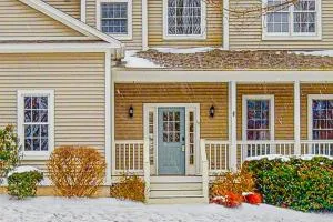 Blissful Wakes - Charlotte