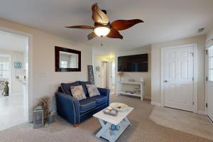 West Fenwick --- 39110 Van Buren Ave