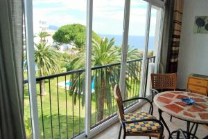 Carabeo 28 Apartments Casasol