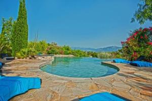 Charmante Maison de Vacances à Olmeto avec Piscine - 3hvězdičkové hotely ve městě Olmeto