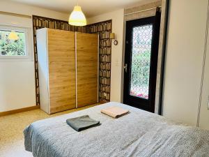 Appartements House with nice garden, downtown by walk : photos des chambres