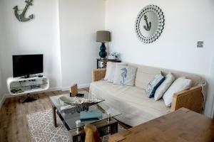 The Pearl Suite by Margate Suites