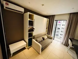 Shem's DK Impian Airport Subang with Balcony - Kampong Paya Jaras Dalam