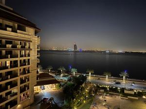 Luxurious Home by the beach in the Palm Jumeirah