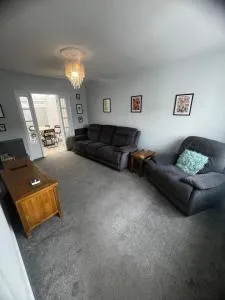 Spacious 3 bed house, garden and parking sleeps 5 - Bexley