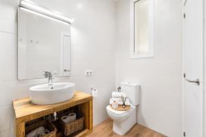 Lodging Apartments Pere IV