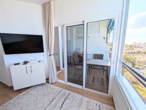 FWT Atlantic Sunset Apartment byFwtRealestate