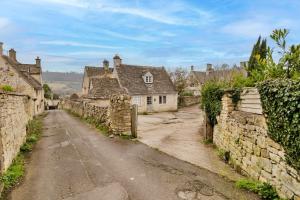 Finest Retreats - Courtside Cottage