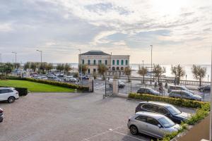 Livorno Modern Studio 110 meters from Bagni Pancaldi!