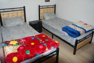 Ladresse est près de la plage "private apartment