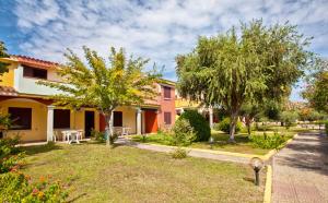 Residence with swimming-pool in Ottiolu just 150 mt from the sea