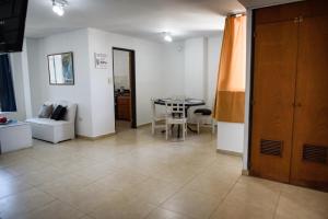 Depto centro 2 dorm con cochera